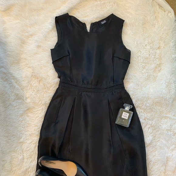 SOLD!🤎Dolce & Gabbana Black Dress - Picture 5 of 15